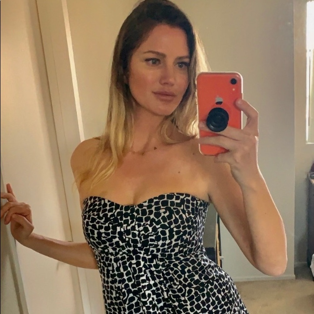 Dress - Picture 2 of 4